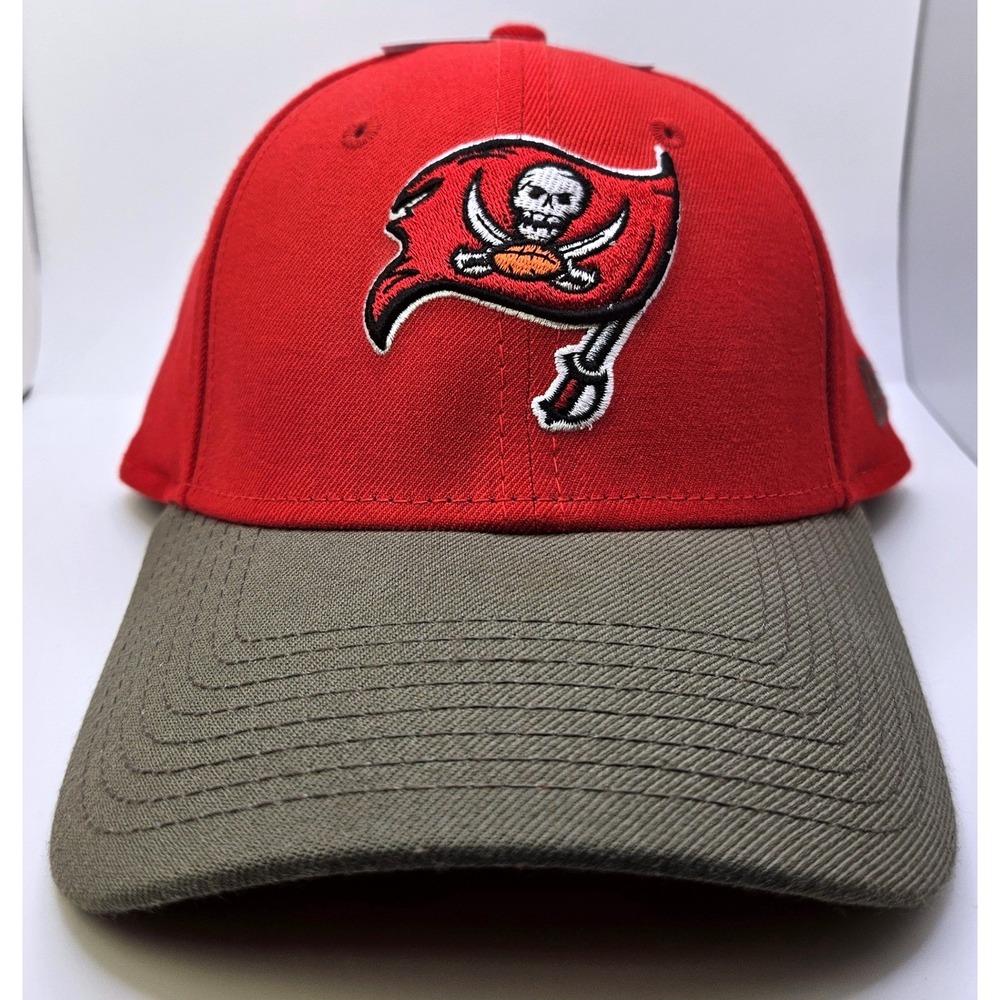 New Era Tampa Bay Buccaneers NFL 39THIRTY Stretch Fit Hat Red Green Med-Lrg